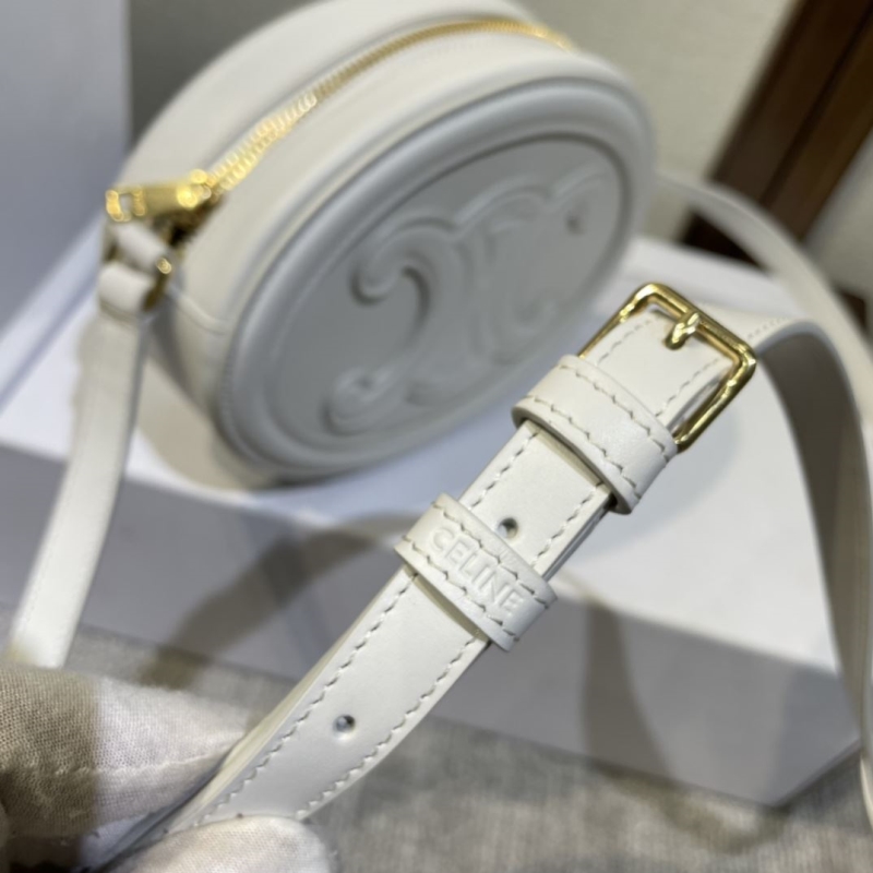Ce1i*e triomphe bags
